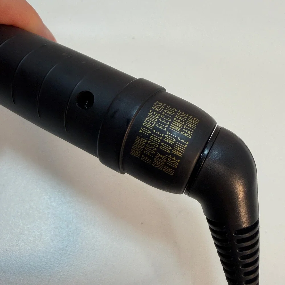 Jilbere De Paris Curling Iron 3/4 Inch Gold Ceramic Professional Wand JBP75S